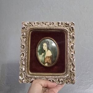 Vintage CAMEO CREATIONS Lady Portraits Picture Frame